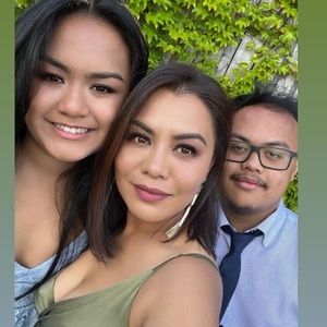 Meet your Posher, Alma